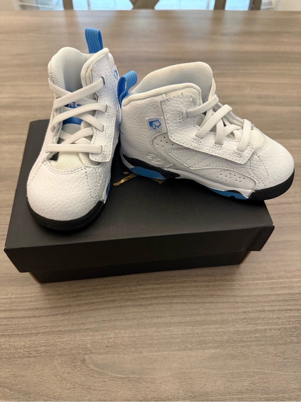Jordan MVP (TD) Toddler High Top Sneakers Leather White/Blue/Black 7C